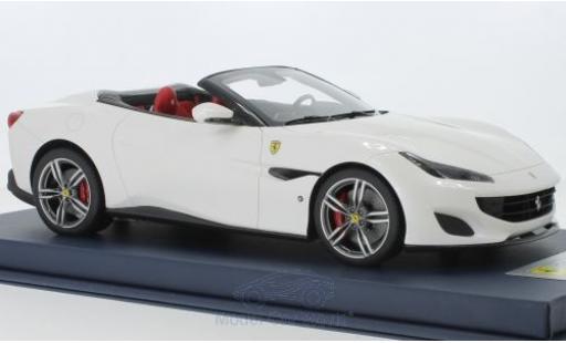 Diecast model cars Ferrari Portofino Cabriolet metallic white 2018 1/18 Look Smart