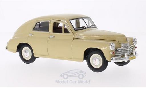 Diecast model cars Gaz M20 Base GAZ Pobeda beige 1/18 Lucky Die Cast