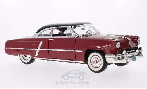 Diecast model cars Lincoln Capri Base red/black 1952 1/18 Lucky Die Cast