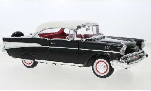 Diecast model cars Chevrolet Bel Air Coupe Hardtop black/white 1957 1/18 Lucky Die Cast
