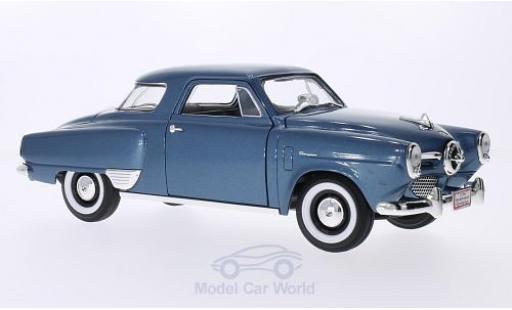 Diecast model cars Studebaker Champion 1950 metallic blue 1/18 Lucky Die Cast