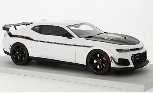 Diecast model cars Chevrolet Camaro ZL1 1LE Hennessey Exorcist white 1/18 Lucky Step Models