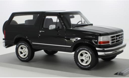 Diecast model cars Ford Bronco Wagon black 1992 1/18 Lucky Step Models