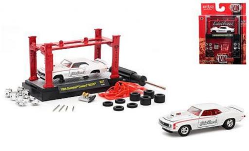 Diecast model cars Chevrolet Camaro RS /SS white Edelbrock 1969 Model-Kit Kit y compris les 4 Ersatzr&Atilde;&curren;dern 1/64 M2 Machines