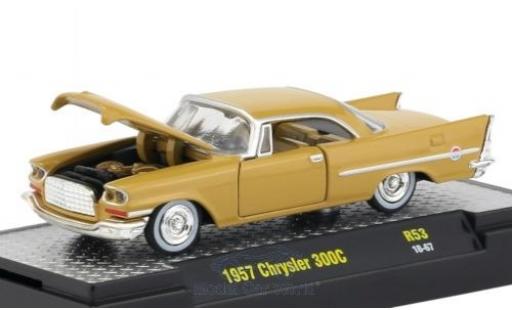 Diecast model cars Chrysler 300C Hardtop beige 1957 1/18 M2 Machines