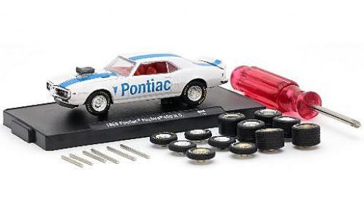 Diecast model cars Pontiac Firebird 1968 400 H.O. white/blue y compris les 12 Roues de remplacement 6 axas et 1 Schraubenzieher voiture-Wheels Release 06 1/64 M2 Machines