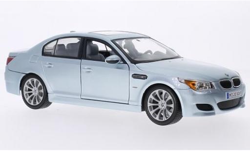 Diecast model cars Bmw M5 berline (E60) metallic blue 1/18 Maisto