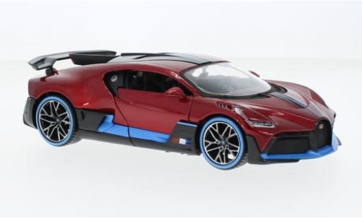 Diecast model cars Bugatti Divo coupe metallise red/blue 2024 1/24 Maisto