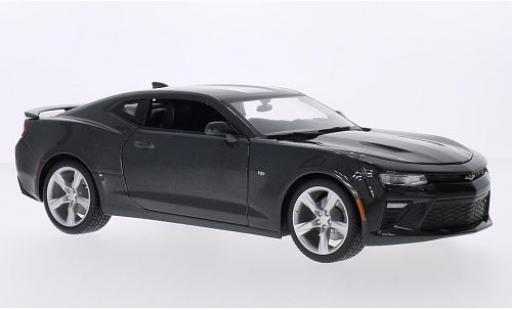 Diecast model cars Chevrolet Camaro SS metallic grey 2016 1/18 Maisto