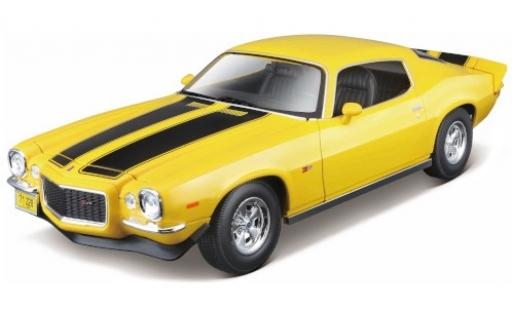 Diecast model cars Chevrolet Camaro Z28 yellow/black 1971 1/18 Maisto