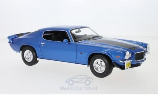 Diecast model cars Chevrolet Camaro Z28 metallic blue/black 1971 1/18 Maisto