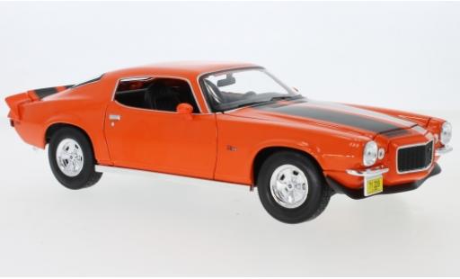 Diecast model cars Chevrolet Camaro Z28 orange/black 1971 1/18 Maisto
