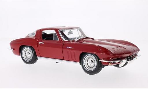 Diecast model cars Chevrolet Corvette Stingray red 1965 1/18 Maisto