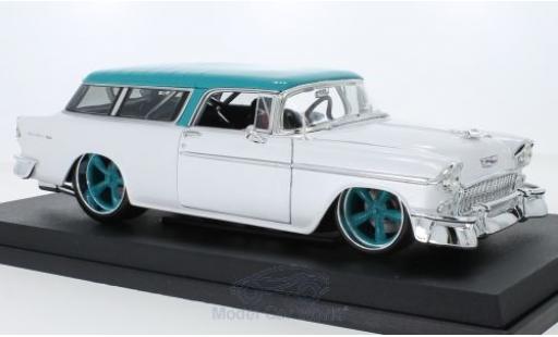 Diecast model cars Chevrolet Nomad Station Wagon metallic white/turquoise 1955 1/18 Maisto