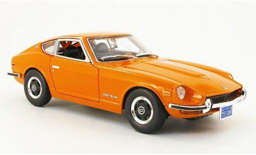 Diecast model cars Datsun 240Z Coupe orange 1971 1/18 Maisto
