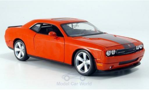 Diecast model cars Dodge Challenger SRT SRT8 orange 2008 1/24 Maisto