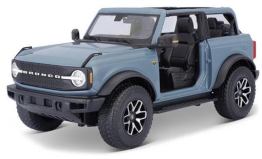 Diecast model cars Ford Bronco Badlands blue 2021 1/18 Maisto