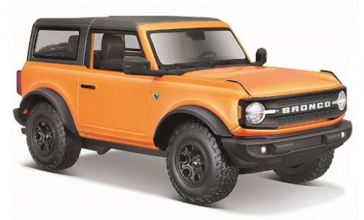 Diecast model cars Ford Bronco Badlands orange/matt-black 2021 1/24 Maisto