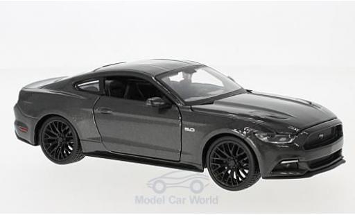 Diecast model cars Ford Mustang GT metallic grey 2015 1/24 Maisto