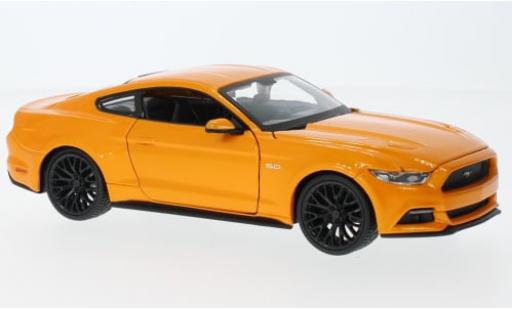 Diecast model cars Ford Mustang GT metallise orange 2015 1/24 Maisto