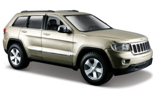 Diecast model cars Jeep Grand Cherokee Laredo metallic beige 1/24 Maisto