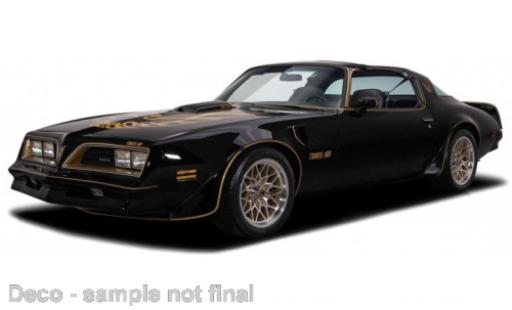 Diecast model cars Pontiac Firebird 1978 Trans Am black/dor&Atilde;&copy; 1/18 Maisto