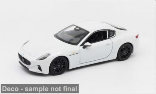 Diecast model cars Maserati Gran Turismo Folgore white 2023 1/24 Welly