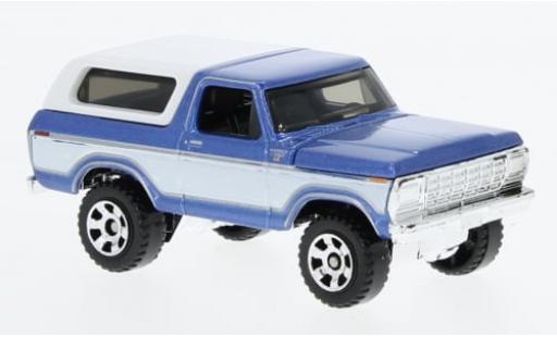 Diecast model cars Ford Bronco Wagon metallise blue/white 1978 1/64 Matchbox