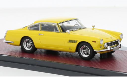 Diecast model cars Ferrari 250 GT /E 2+2 Coupe Pininfarina yellow 1960 1/43 Matrix