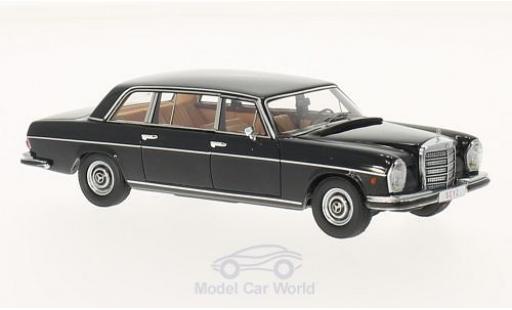 Diecast model cars Mercedes 300 Base W109 Lang black 1967 1/43 Matrix