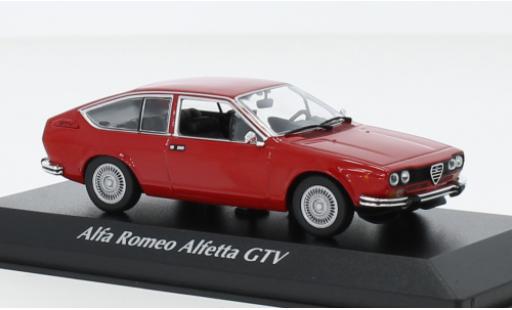 Diecast model cars Alfa Romeo Alfetta gtv red 1976 1/43 Maxichamps