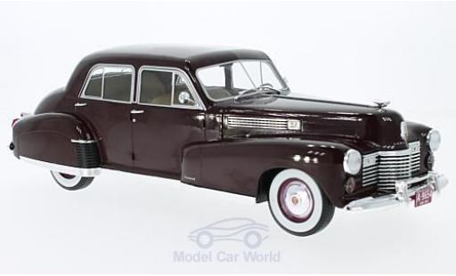 Diecast model cars Cadillac Fleetwood Sixty Special Series 60 Sedan red 1941 1/18 MCG