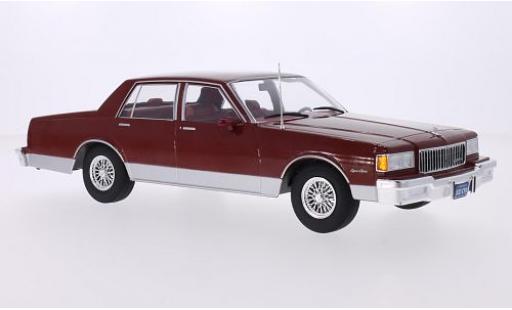 Diecast model cars Chevrolet Caprice Classic Sedan metallic red 1985 les portes et capos ferm&Atilde;&copy; 1/18 MCG