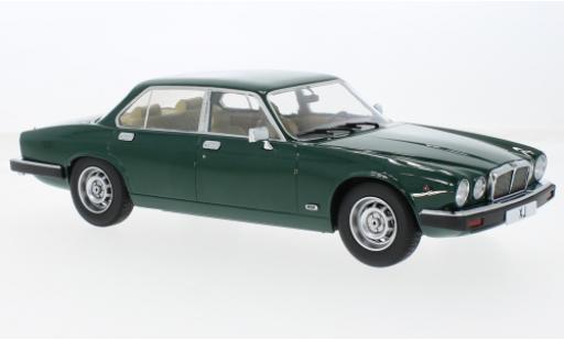 Diecast model cars Jaguar XJ Series III green 1979 1/18 MCG
