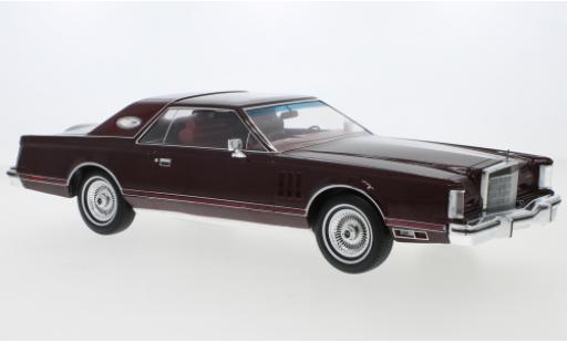 Diecast model cars Lincoln Continental 1978 Mark V red 1/18 MCG