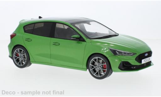 Diecast model cars Ford Focus ST metallise green 2022 1/18 MCG