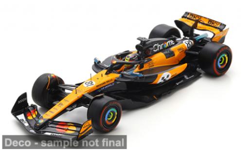 Diecast model cars McLaren F1 Base MCL39 formula 1 GP Spanien 2025 Team #81 O.Piastri 1/43 Spark