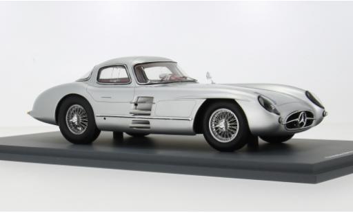 Diecast model cars Mercedes 300 Coupe SLR Uhlenhaut silver 1955 1/18 Spark