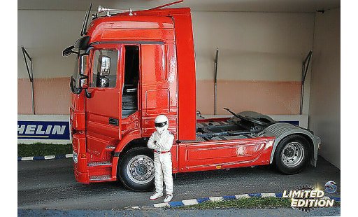 Mercedes Actros Base 1/18 Eligor red diecast model cars