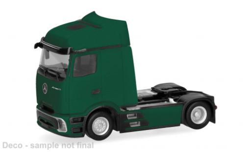 Diecast model cars Mercedes Actros Base L ProCabin green 1/87 Herpa