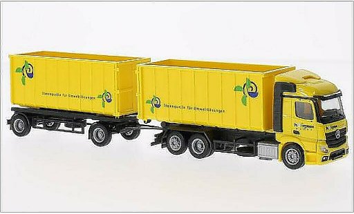 Mercedes Actros Streamspace 1/87 Herpa Hofmann denkt 2011 diecast model cars