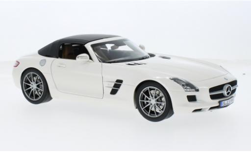 Diecast model cars Mercedes SLS Roadster AMG white 1/18 Norev