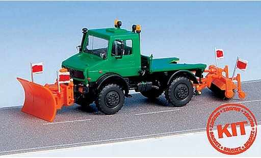 Mercedes Unimog Base 1/87 Kibri green with Pflug and Kehrmaschine diecast model cars