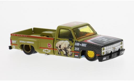Diecast model cars Chevrolet Silverado pickup 1980 Sumatran Rhino 1/64 Mini GT