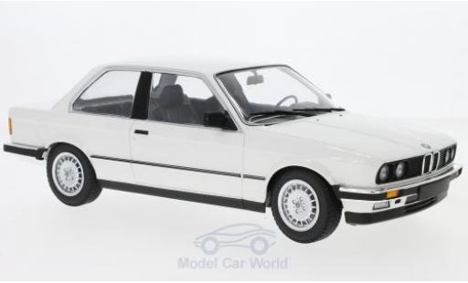 Diecast model cars Bmw 323 coupe i (E30) white 1982 1/18 Minichamps