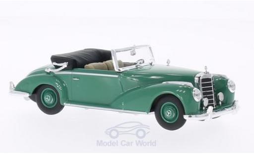 Diecast model cars Mercedes 300 Cabriolet S Convertible (W188) green 1954 1/43 Minichamps