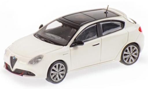 Diecast model cars Alfa Romeo Giulietta veloce white 2017 1/87 Minichamps