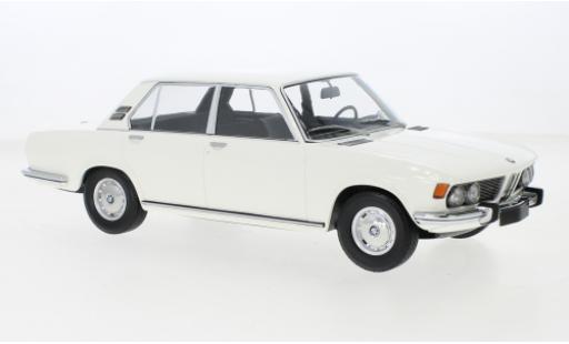 Diecast model cars Bmw 2500 berline (E3) white 1968 1/18 Minichamps