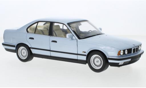 Diecast model cars Bmw 535 berline i (E34) metallise blue 1988 1/18 Minichamps