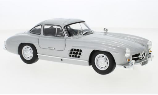 Diecast model cars Mercedes 300 Base SL d 1954 1/18 Minichamps